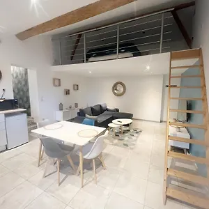 https://aux-pieds-des-peniches.midi-pyreneeshotels.com